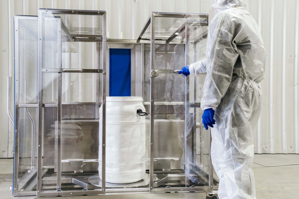 Cleanroom Material Handling: Contamination Control Strategies for Sterile Pharmaceutical Manufacturing - Palamatic