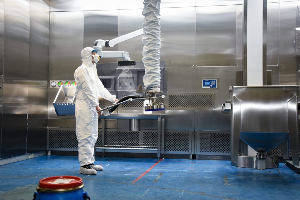 Addressing Cross-Contamination Risks in Pharmaceutical Material Handling - Palamatic